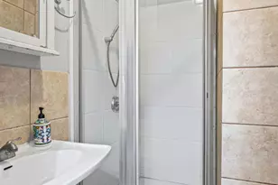 5226 W Eddy St, Chicago, IL 60641 - Photo 19