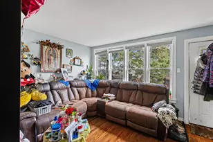 5226 W Eddy St, Chicago, IL 60641 - Photo 37