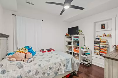 5226 W Eddy Street, Chicago, IL 60641 - Photo 27