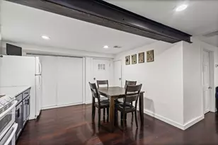 5226 W Eddy St, Chicago, IL 60641 - Photo 31