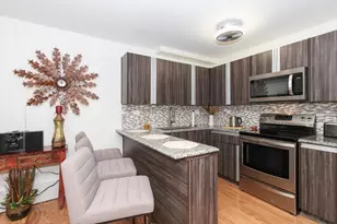 1813 Hemlock Pl, Schaumburg, IL 60173 - Photo 7