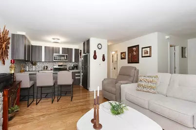 1813 Hemlock Place #109, Schaumburg, IL 60173 - Photo 5