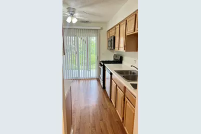 36 W Fern Court #117B, Palatine, IL 60067 - Photo 7