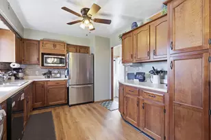 3610 30th Ave, Rock Island, IL 61201 - Photo 9