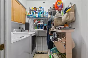 9200 N East Prairie Rd, Evanston, IL 60203 - Photo 9