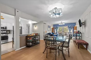 9200 N East Prairie Rd, Evanston, IL 60203 - Photo 3