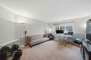 616 S Rosehall Ln, Round Lake, IL 60073 - Photo 19