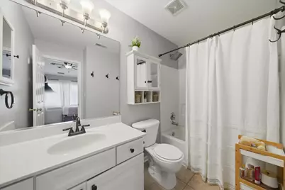 616 S Rosehall Lane #616, Round Lake, IL 60073 - Photo 15