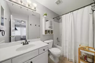 616 S Rosehall Ln, Round Lake, IL 60073 - Photo 15