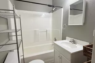 222 W Park St, Harrisburg, IL 62946 - Photo 15
