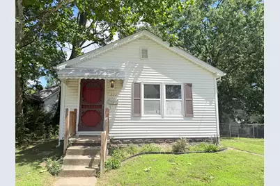 222 W Park Street, Harrisburg, IL 62946 - Photo 1
