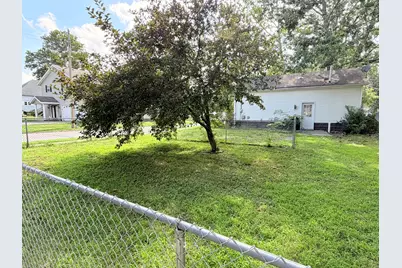 222 W Park Street, Harrisburg, IL 62946 - Photo 7