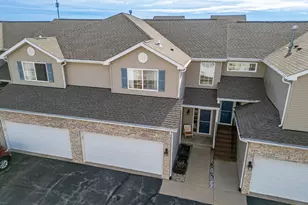 2155 Derby Ln, Belvidere, IL 61008 - Photo 3