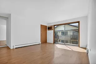 5143 N East River Rd, Chicago, IL 60656 - Photo 7