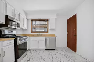 5143 N East River Rd, Chicago, IL 60656 - Photo 15