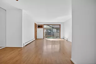 5143 N East River Rd, Chicago, IL 60656 - Photo 9