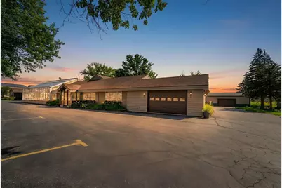 1126 E State Street, Sycamore, IL 60178 - Photo 11