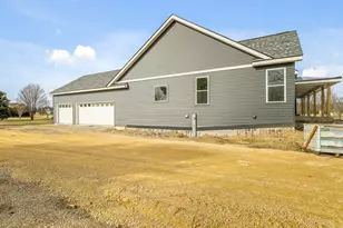 13150 Newbury Ln, Caledonia, IL 61011 - Photo 17