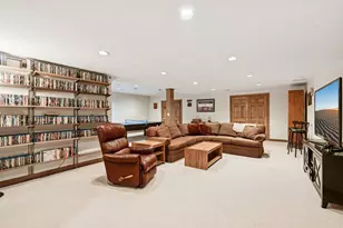 54 Gentry Dr, Hawthorn Woods, IL 60047 - Photo 49