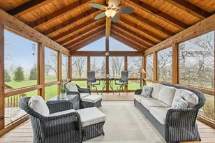 54 Gentry Dr, Hawthorn Woods, IL 60047 - Photo 23