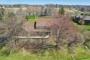 54 Gentry Dr, Hawthorn Woods, IL 60047 - Photo 85