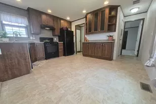 83 St George Dr, Bourbonnais, IL 60914 - Photo 3