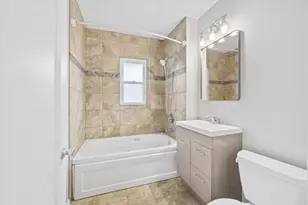 542 N Ridgeland Ave, Oak Park, IL 60302 - Photo 17