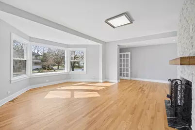 542 N Ridgeland Avenue, Oak Park, IL 60302 - Photo 5