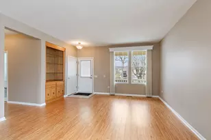 12970 Brookwood Dr, Huntley, IL 60142 - Photo 5