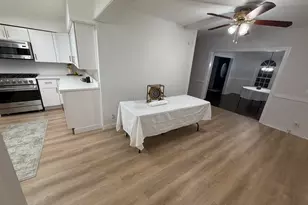 423 S Center St, Bensenville, IL 60106 - Photo 3