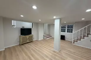 423 S Center St, Bensenville, IL 60106 - Photo 7