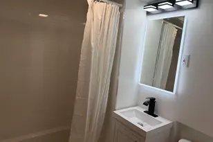 423 S Center St, Bensenville, IL 60106 - Photo 23