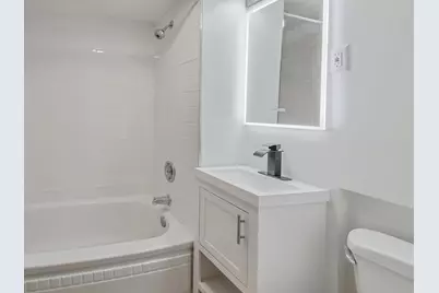 423 S Center Street, Bensenville, IL 60106 - Photo 15