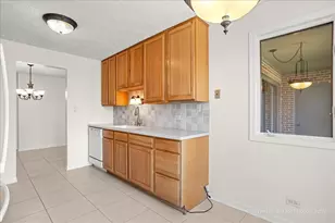 86 Canterbury Ct, Palos Heights, IL 60463 - Photo 11