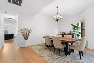 3909 N Sheridan Rd, Chicago, IL 60613 - Photo 9