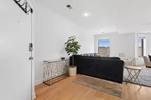 3909 N Sheridan Rd, Chicago, IL 60613 - Photo 7