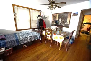 6430 N Hoyne Ave, Chicago, IL 60645 - Photo 3