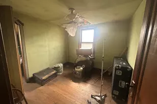 7712 New Castle Ave, Burbank, IL 60459 - Photo 9