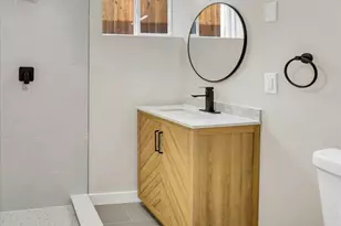 4821 N Mont Clare Ave, Chicago, IL 60656 - Photo 25