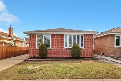 4821 N Mont Clare Avenue, Chicago, IL 60656 - Photo 1