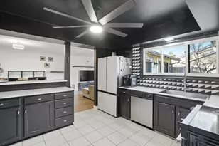 6856 Juneberry Ct, Woodridge, IL 60517 - Photo 5