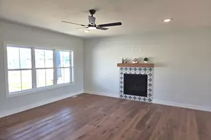 2905 Binghamton Ln, Bloomington, IL 61705 - Photo 11