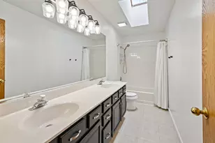 96 Alexandra Ct, Mundelein, IL 60060 - Photo 15