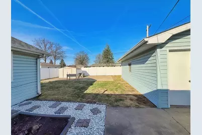 2406 11th Street, Silvis, IL 61282 - Photo 35