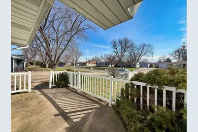 2406 11th Street, Silvis, IL 61282 - Photo 7