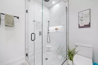 1107 W Chestnut Street #1W, Chicago, IL 60642 - Photo 21