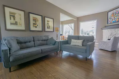 520 S Wheaton Avenue, Wheaton, IL 60187 - Photo 11