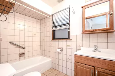 [Address not provided], Chicago, IL 60657 - Photo 15