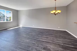 3414 Cameron Dr, Elgin, IL 60123 - Photo 3