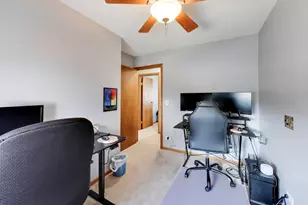 4444 Westbridge Ct, Hoffman Estates, IL 60192 - Photo 27